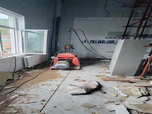 港北地基基础下沉墙体裂缝加固注浆顶升施工